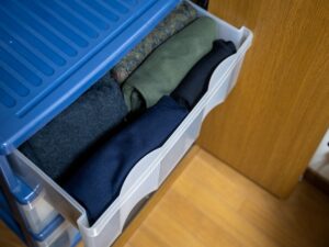 洋服収納のコツとアイデアを伝授！クローゼットと引き出しをすっきりさせよう！